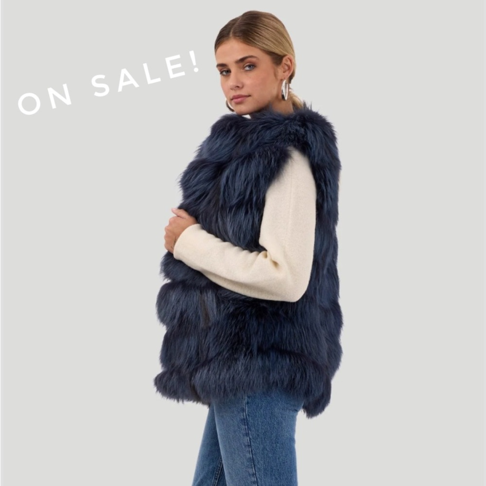 Women’s Faux Fur Vest- Stylish and Cozy